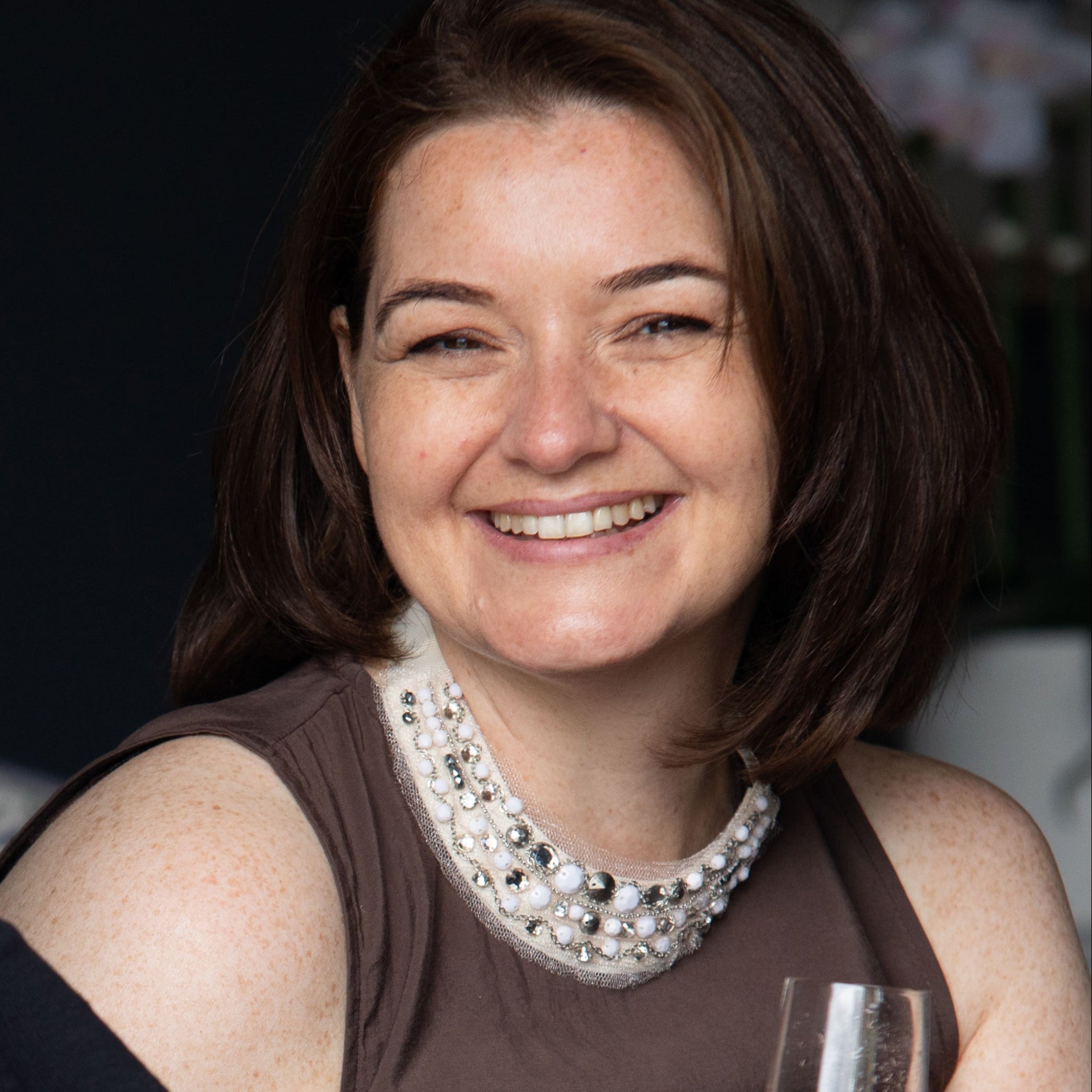 Rhinestone & Lace Choke-collar - Champagne