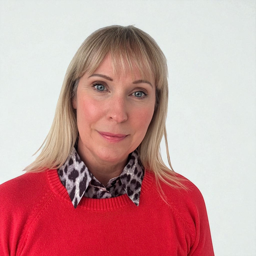 Simply Collars The Leopardess grey and black leopard print detachable collar with adjustable ties.